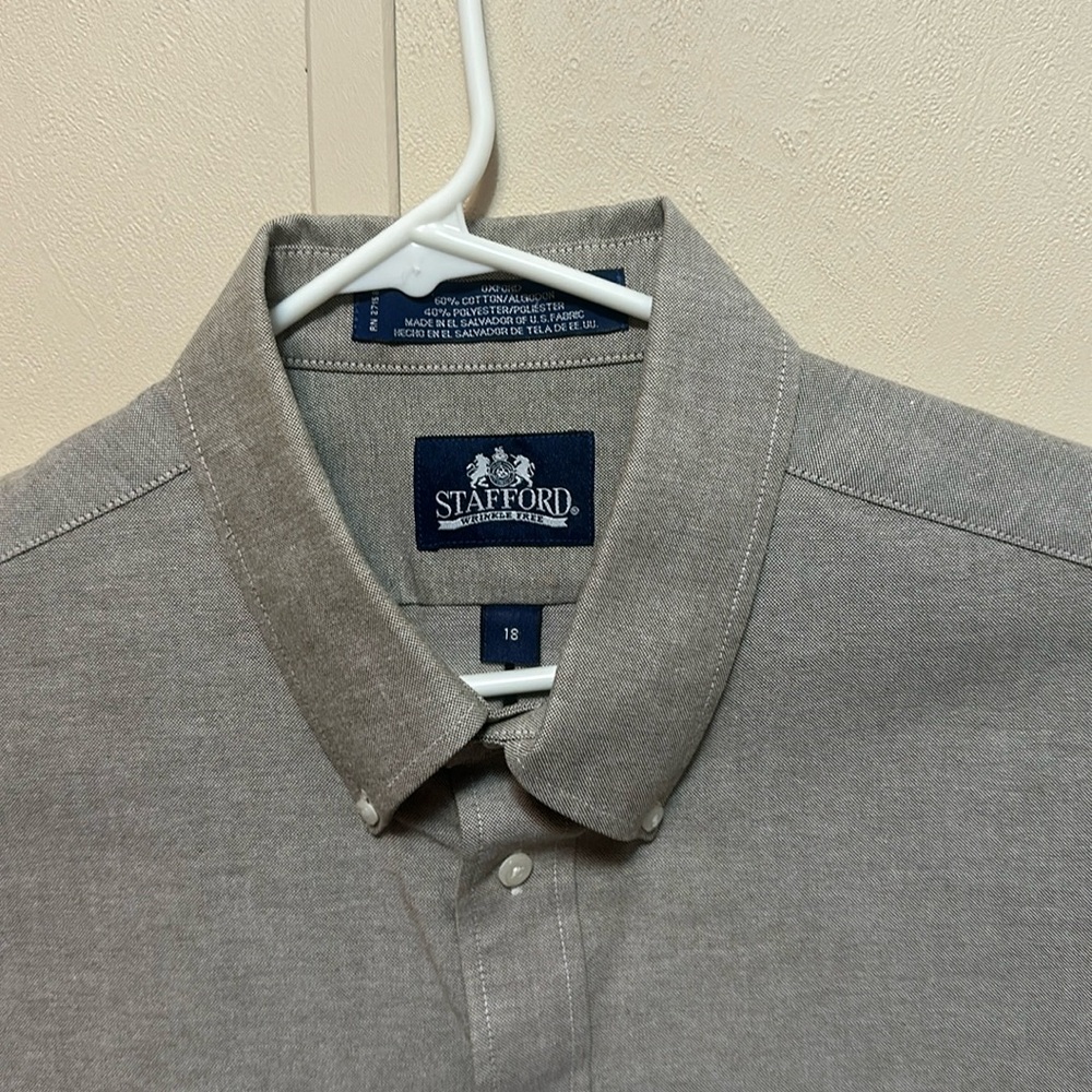 Stafford Grey Oxford Wrinkle-Free button up shirt size 18